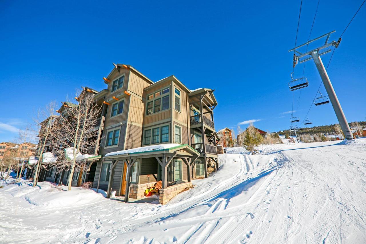 Kicking Horse 3-202 Apartment