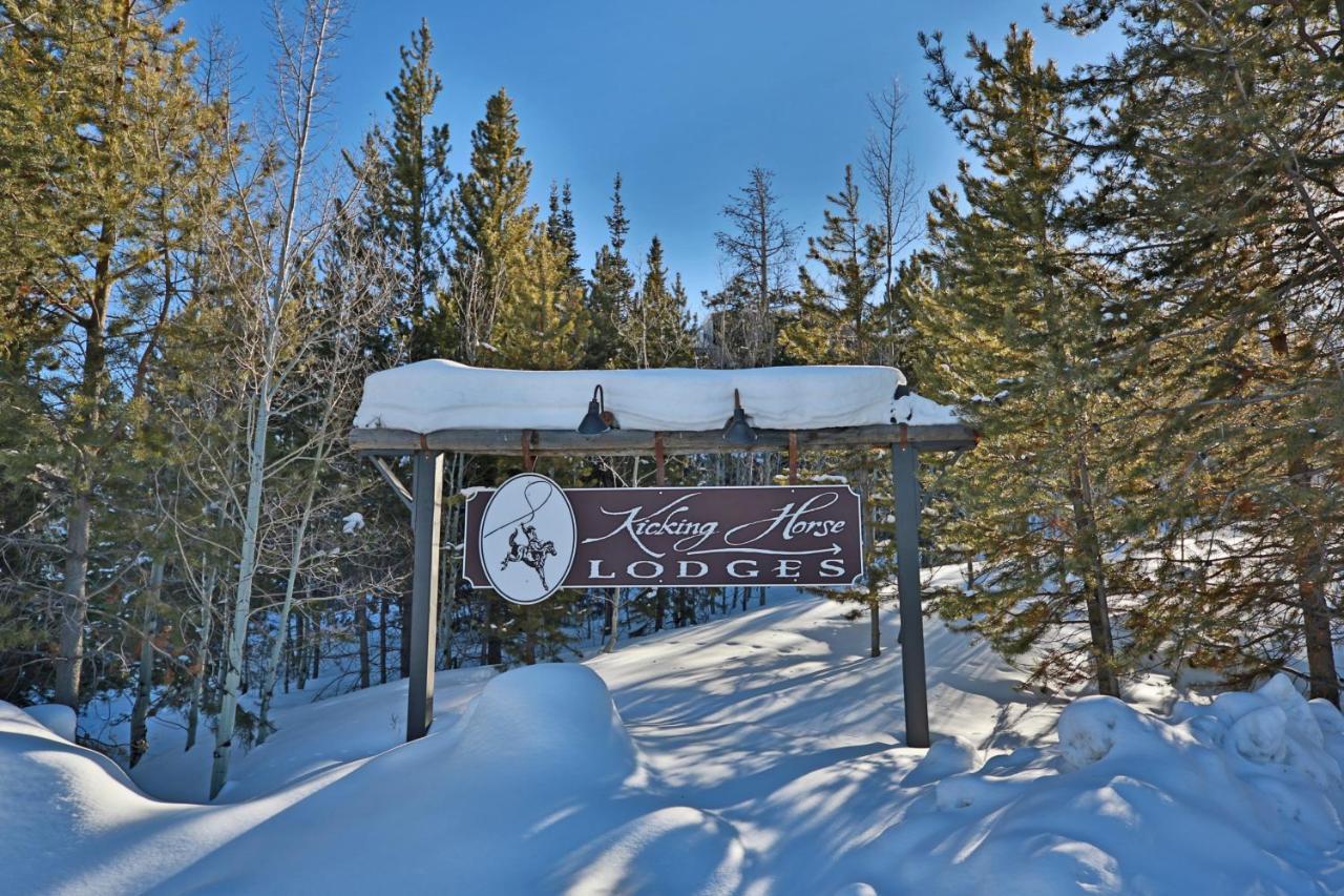 Apartment Kicking Horse 3-202 Granby