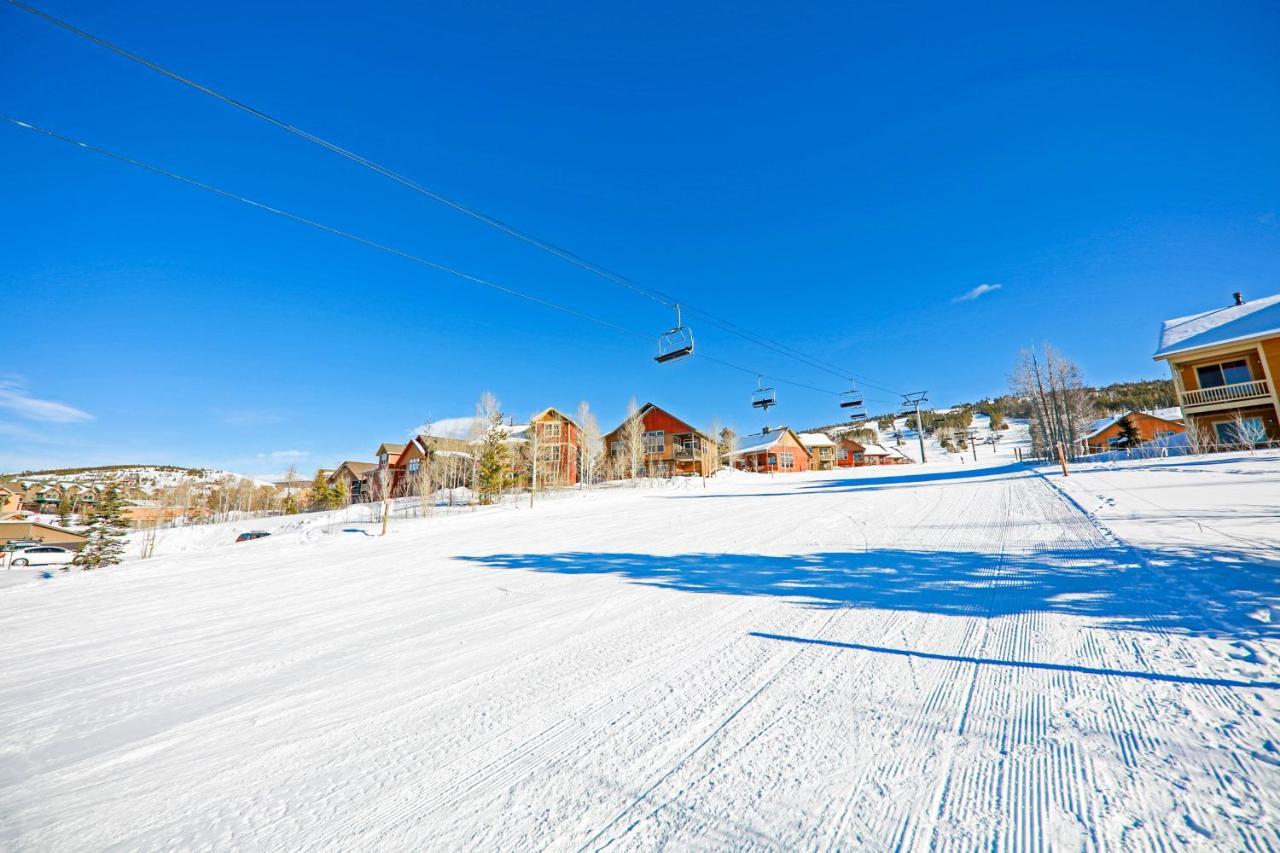 Apartment Kicking Horse 3-202